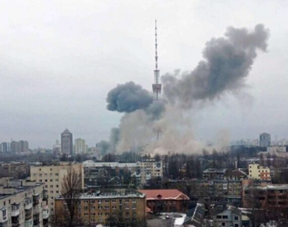 Notte di missili russi su tutta l'Ucraina - Non sulle truppe ma sulle città
