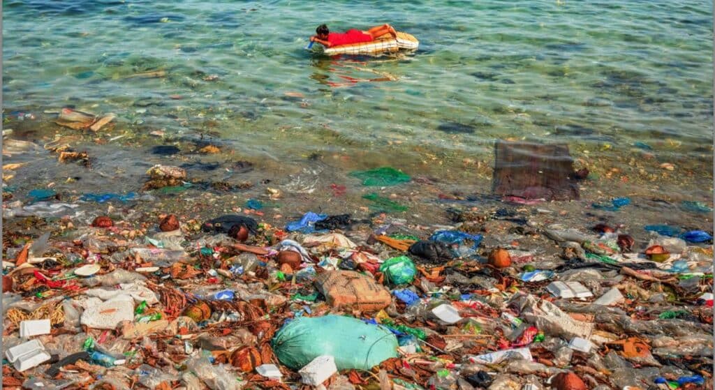 Ogni anno nel mondo vengono prodotte oltre 400 milioni di tonnellate di plastica